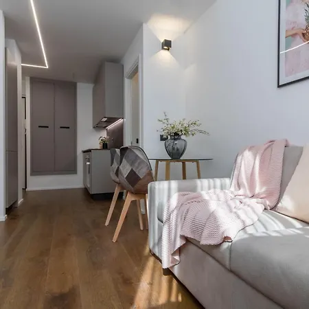 Central&Cozy apartment in Milan Via Disciplini-2